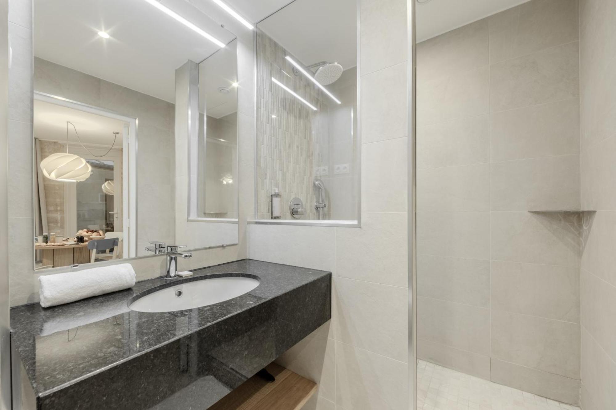 Jardin Saint Honore Apartments Paris Bilik gambar